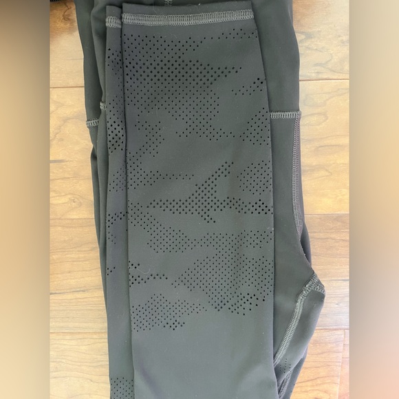 Athleta Persistence Laser Cut 7/8 Grey Leggings - Picture 7 of 7